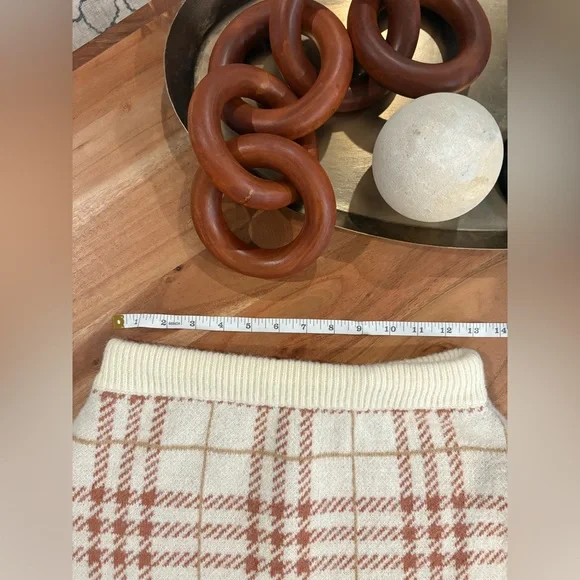 EN SAISON Bronte Sweater Miniskirt Cream & Tan Plaid Knit | Size Medium M - Picture 13 of 16